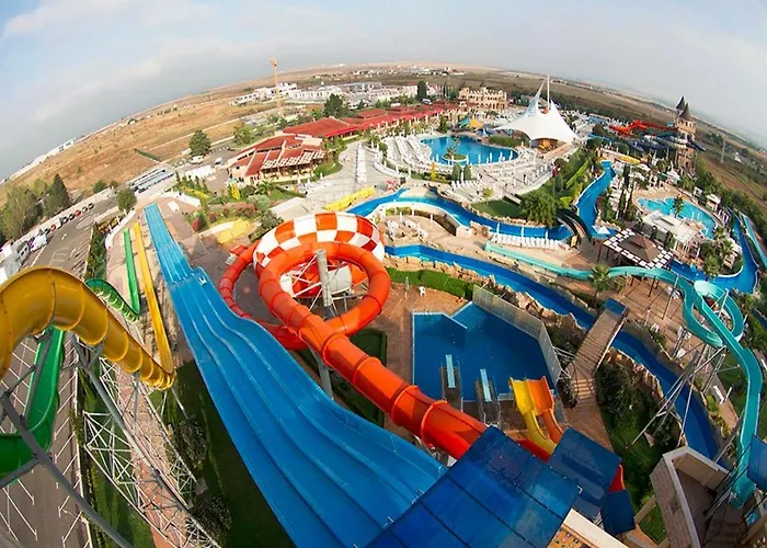 Aqua Dolphin Hotel 3*