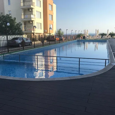 Хотел Aqua Dolphin 3*