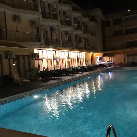 Хотел Aqua Dolphin 3*