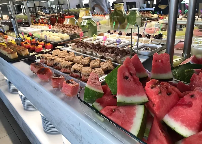 Hotel Aqua Dolphin 3*